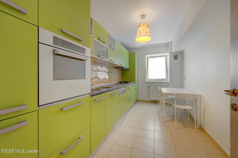 2 camere, mobilat, utilat in Confort City + 2 loc. de parc. optional.